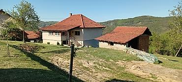 prodaja kuca vrbas: Kuća sa imanjem i pomoćnim objektima – grejanje na drva dva nivoa - — 7
