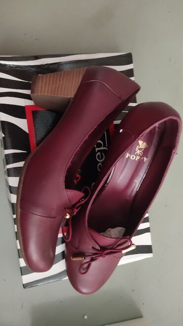 обувь кожанная: Туфли 39, цвет - Красный