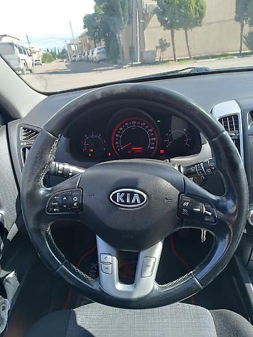 yumz 6: Kia Ceed: 1.6 l | 2010 il Universal — 6