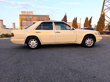 kuzu: Mercedes-Benz E 250: 2.5 l | 1994 il Sedan — 6