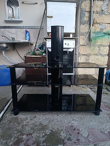ev telefon altligi: Qara şüşə TV stendi - 3 mərtəbəli konstruksiya: üst panel + iki alt — 1