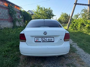 Продажа авто: Volkswagen Polo: 2012 г., 1.6 л, Механика, Бензин, Седан — 5