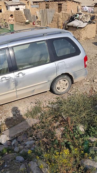 2 куб: Mazda MPV: 2002 г., 2 л, Механика, Бензин, Минивэн — 4