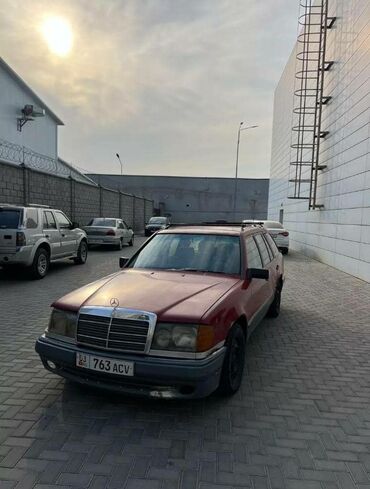 грузовые авто продажа: Mercedes-Benz W124: 1986 г., 2.3 л, Механика, Бензин, Универсал