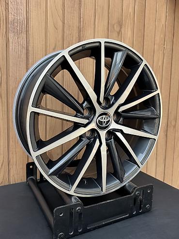 авто вит: Литые Диски R 17 Toyota, Комплект, отверстий - 5, Новый — 3