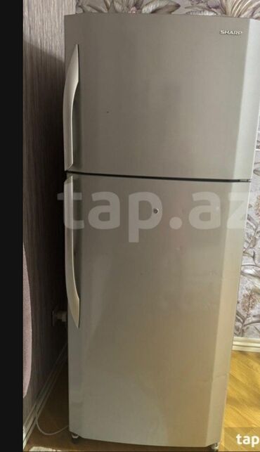 xaladenik satışı: Б/у 2 двери Sharp Холодильник Продажа, цвет - Черный, С колесиками