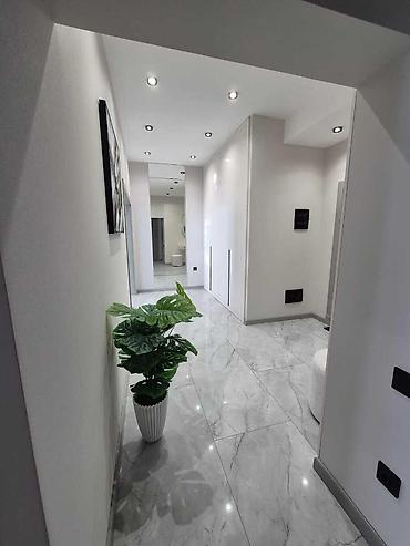 qara qarayev m: İcarəyə verilir 3 otaqlı yeni tikili 105 m², 28 May m. Kateqoriya — 3