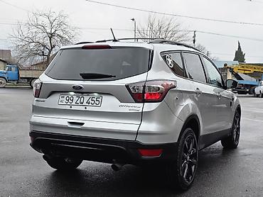 ford transit oluxana: Ford Escape: 1.5 l | 2017 il 56000 km Ofrouder/SUV — 5