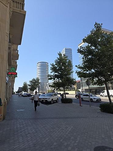 gence kiraye evler: İcarəyə verilir 4 otaqlı ofis 182 m², Ağ şəhər q. Daha 7 şəklə bax — 1