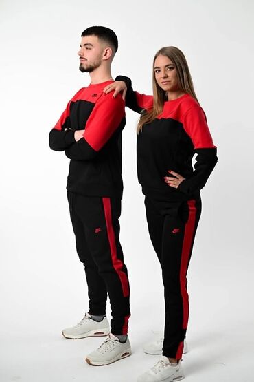 Gornji i donji deo: Novi modeli su stigli 🥰 Cena za komplet dve trenerke (muska i ženska — 8