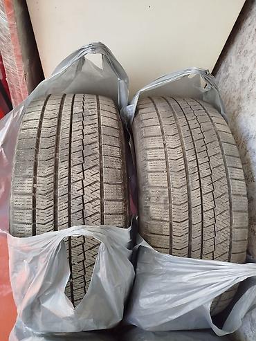 210 430: Шины 235 / 55 / R 18, Зима, Б/у, Комплект, Легковые, Япония, Bridgestone — 1