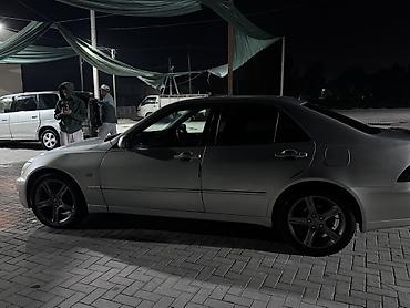 радиатор altezza: Toyota Altezza: 1999 г., 2 л, Автомат, Бензин, Седан — 3