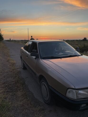 автомобиль nissan primera: Audi 80: 1988 г., 1.8 л, Механика, Бензин, Седан
