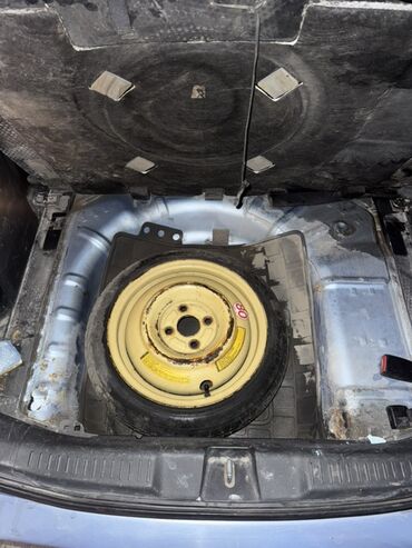 Honda: Honda Fit: 2002 г., 1.4 л, Автомат, Бензин, Хэтчбэк — 8