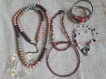 Наборы украшений: БИЖУТЕРИЯ из Германии, недорого: серьги, браслеты, подвески, ожерелья at lalafo.kg — 16 Наборы украшений: БИЖУТЕРИЯ из Германии, недорого: серьги, браслеты, подвески, ожерелья — 16