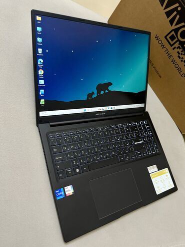 ASUS: Təzə vəzziyətdə. Alınandan Cəmi 18 saat işlənib. Çox baha alınıb. İş — 6