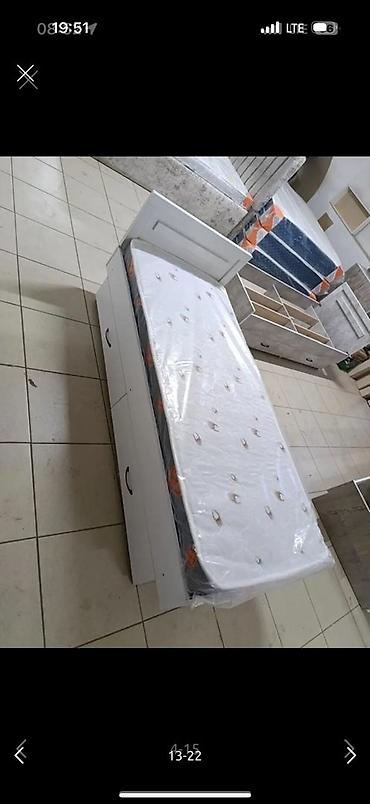 комод пластмассовый с ящиками: Б/у Односпальная кровать с выдвижными ящиками и матрасом, пленку не — 1