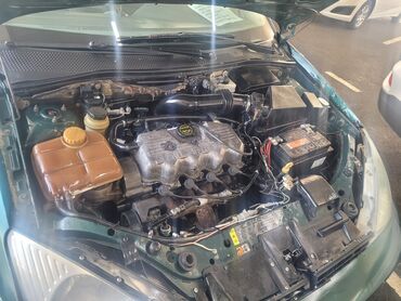 Ford: Ford Focus: 2 l | 2000 il 125235 km Sedan — 2