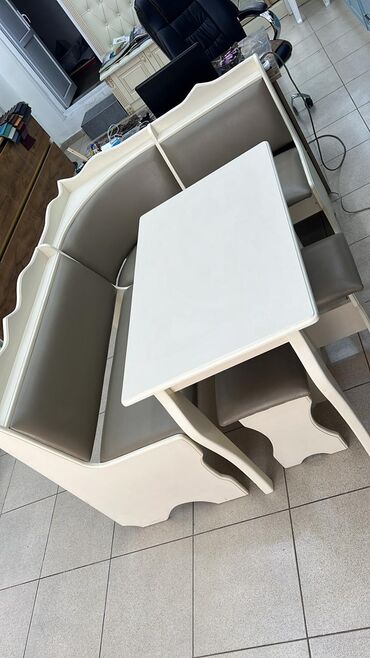 metbex masaları: Yeni Metbex divan desdi 399 azn 120 ×110 ünvan Xırdalan Zəhra04💞