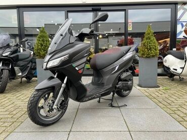 Motonəqliyyatın icarəsi: - Aprilia, 50 sm3, 2024 il