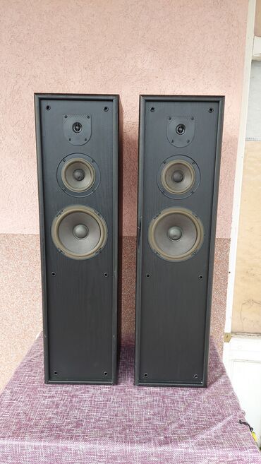 Zvučnici i stereo sistemi: Zvucnici jbl zvuk jak cist kvalitetan mrezice original