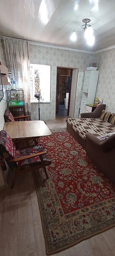 Кыймылсыз мүлк: В городе Кара-балта продается жилой уютный дом,в хорошей локации — 4