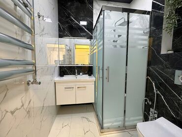 Uzunmüddətli kirayə mənzillər: Gündəlik Kirayə – 28 May metrosuna 10 dəqiqə 2 otaqlı, 12-ci mərtəbə — 13