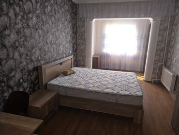 Uzunmüddətli kirayə mənzillər: 9-cu mikrorayon, 85 nömrəli marşrutun dayanacağının düz yanında,9 — 2