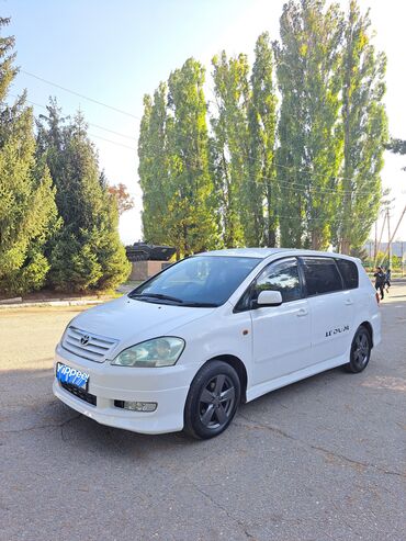 голыф 4: Toyota Ipsum: 2003 г., 2.4 л, Автомат, Бензин, Минивэн