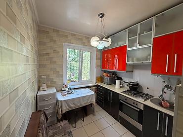 61: 3 комнаты, 62 м², Асанбай мкр 105 серия, 2 этаж, Косметический ремонт — 1