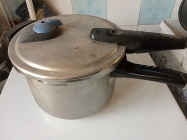 Кастрюли: Продам в Токмаке из Германии кастрюля скороварка нержавейка.отличное