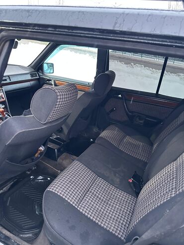 Mercedes-Benz: Mercedes-Benz W124: 1993 г., 3.2 л, Механика, Бензин, Универсал — 6