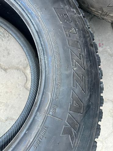 Шины: Шины 225 / 75 / R 16, Зима, Б/у, Комплект, Грузовики/Автобусы, Япония, Bridgestone — 8