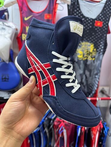 Кроссовки и спортивная обувь: Мужские кроссовки, 36, Asics, Новый, цвет - Синий, Платная доставка