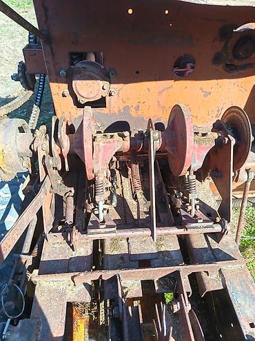 mtz 82 satilir: Məhsul: Ot presi (təkərli, traktora qoşulan, PTO ilə işləyən) Təsvir — 6