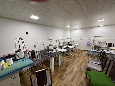 tikis fabrikinde elanlari: Tikiş sexsi avadanlıqları və iş sahəsi - Bir neçə ədəd sənaye tikiş — 1