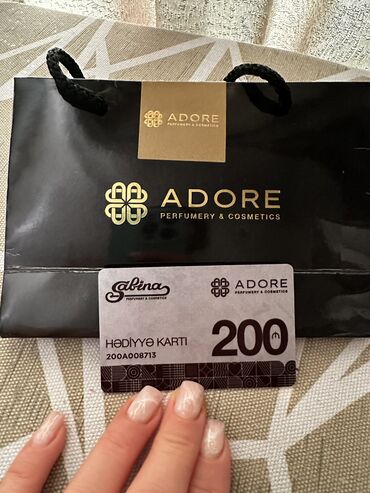 adore hədiyyə kartları: Adore Sabina karti 200 manatlıq təcili satılır . Qiyməti 170 azn