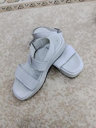 ag sarocka: Ağ rəngli qadın dəsti- Zara-size 41 - Ağ sandal: iki enli ön qayış və — 2