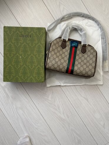 красный галстук: Классическая сумка, Gucci, Женские, Новый