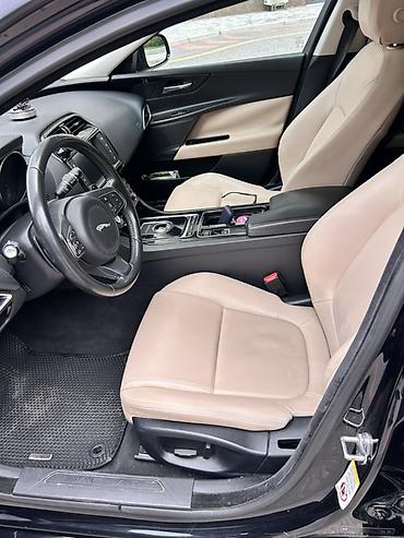 jaguar saat: Jaguar XE: 2 l | 2018 il 109800 km Sedan — 6