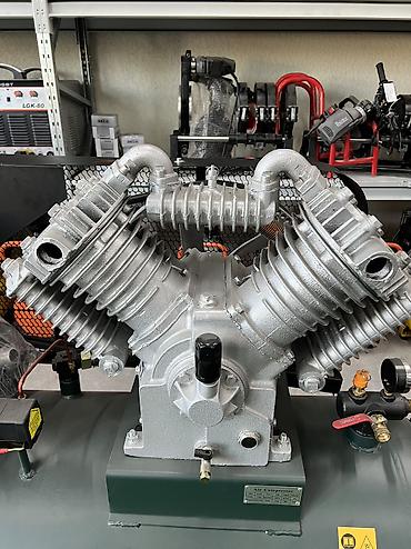 Другие инструменты: Поршневой воздушный компрессор Excalibur ресивер 300литр - Тип — 5