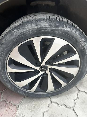 BYD: BYD Song Plus: 2024 г., 0.1 л, Вариатор, Гибрид, Кроссовер — 5