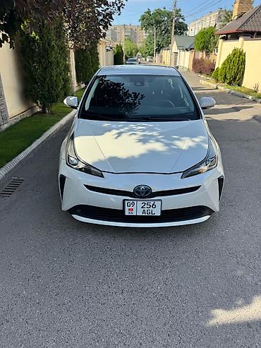 gen 2: Toyota Prius: 2019 г., 1.8 л, Гибрид, Лифтбек — 3