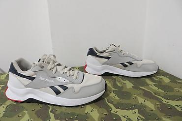 brojevi obuće: REEBOK br 43 28cm unutrasnje gaziste stopala, bez bilo kakve greske — 2
