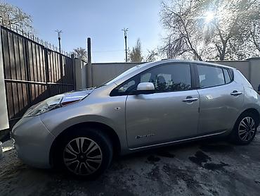 ауди а6 с8: Nissan Leaf: 2012 г., Хэтчбэк — 4