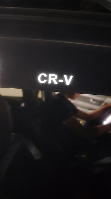 islenmis hyundai avtomobilleri satisi: Honda CR‑V, qara rəng, 1-ci nəsil kuzov (təxmini 1997–2001). - Kuzov — 2