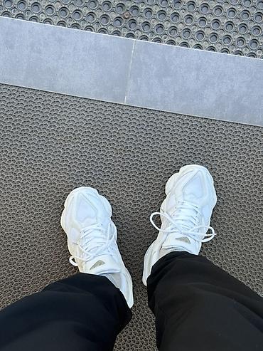 nb 9060: Мужские кроссовки, 41.5, New Balance, Новый, цвет - Белый — 1
