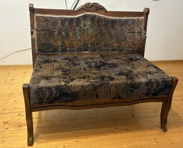 Mini-divan, İşlənmiş, Açılmayan, Bazasız, Vеlur parça, Çatdırılma yoxdur
