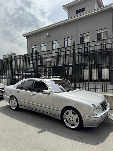 x class: Mercedes-Benz E-Class: 2000 г., 3.2 л, Автомат, Бензин, Седан — 1