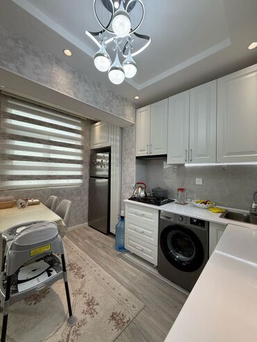 Köhnə tikili: Bakı, Bakıxanov qəs., 3 otaqlı, Köhnə tikili, m. Neftçilər, 80 kv. m — 20